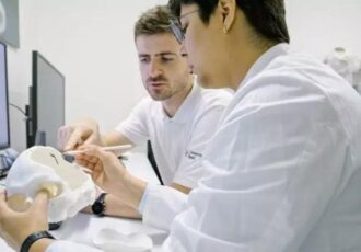 3D-gedruckte Schädeldecke am USB