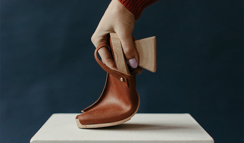 wooden heeled clog by HILOS