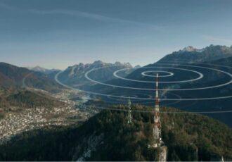 High frequency antenna built by Chilean university