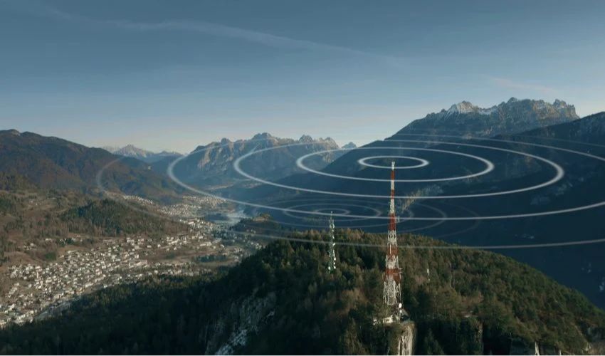 High frequency antenna built by Chilean university
