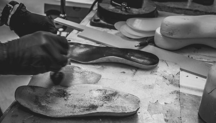 Traditional orthopedic insole manufacturing involves many steps, is costly, time-consuming, and produces waste. 3D printing significantly reduces these challenges.