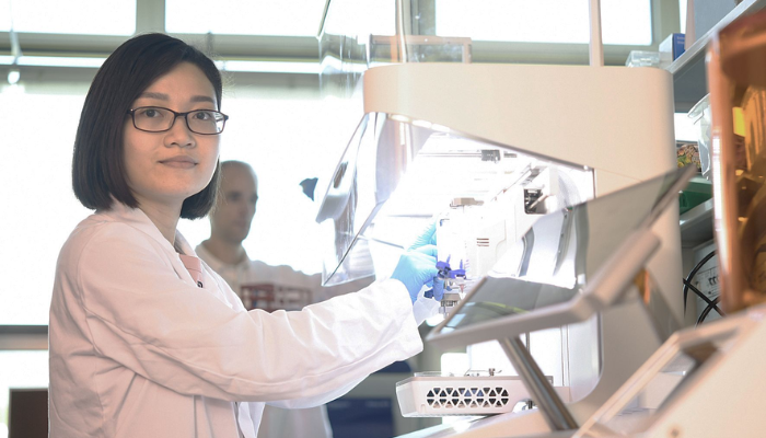 Hien Le is one of the lead researchers working on the artificial cornea. (Photo Credit: Empa)