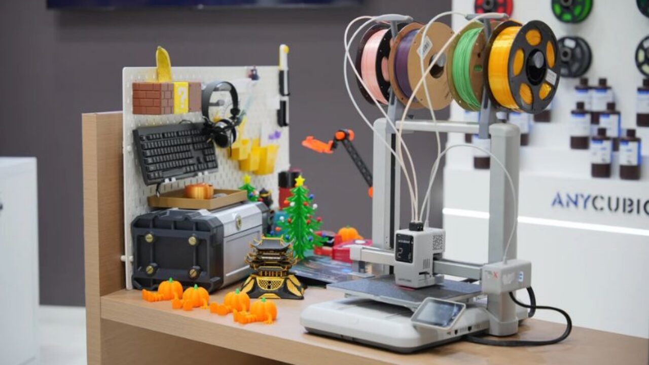 Anycubic Kobra X: Making Multicolor 3D Printing More Accessible