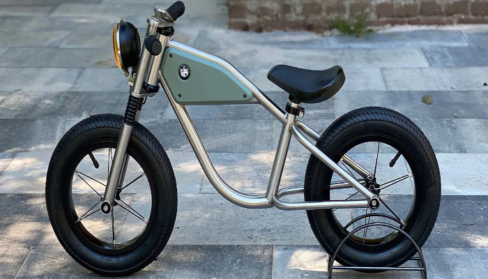 BMW Balance Bike with 3D Printed Parts - 3Dnatives