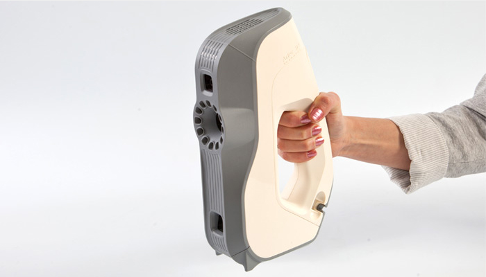 Escáneres 3D baratos: Eva Lite
