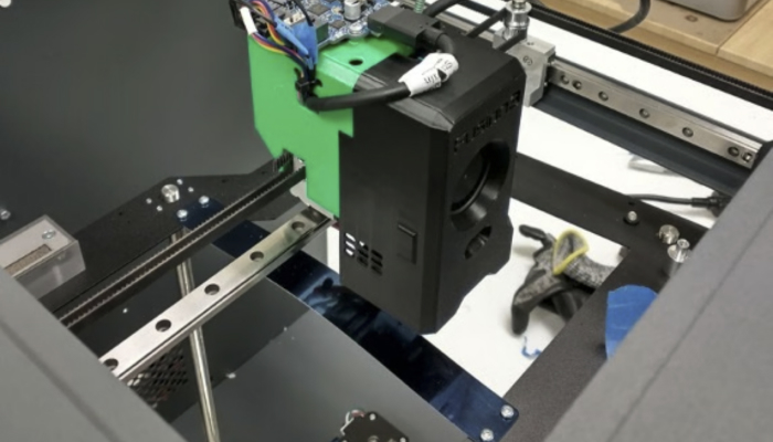 Le prototype de la F200