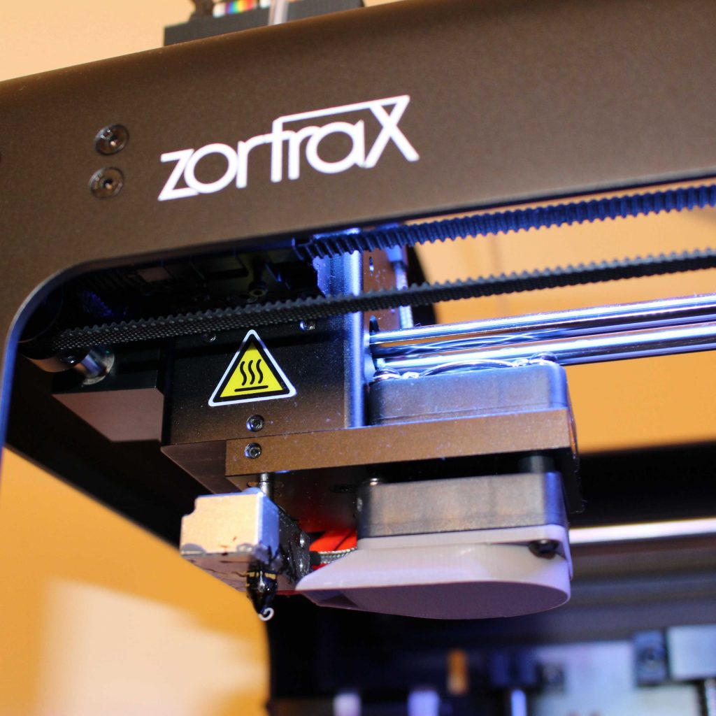 Zoom sur l'extrudeur de la Zortrax M200