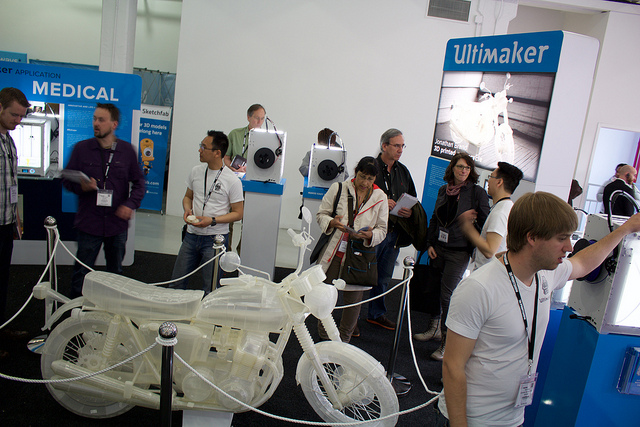 article_3dprintshow2015-5