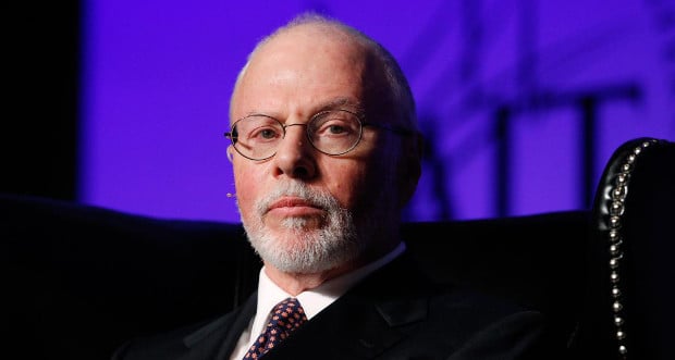 Paul Singer, founder, CEO, and co-chief investment officer for Elliott Management Corporation, attends the Skybridge Alternatives (SALT) Conference in Las Vegas, Nevada in this May 9, 2012, file photo. Billionaire New York investor Paul Singer sent a letter to dozens of other donors on October 30, 2015, declaring his support for Rubio in a major blow to the struggling campaign of former Florida Governor Jeb Bush, the newspaper said. REUTERS/Steve Marcus/Files