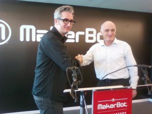 Bre Pettis et David Reis, les CEO respectifs de MakerBot et Stratasys