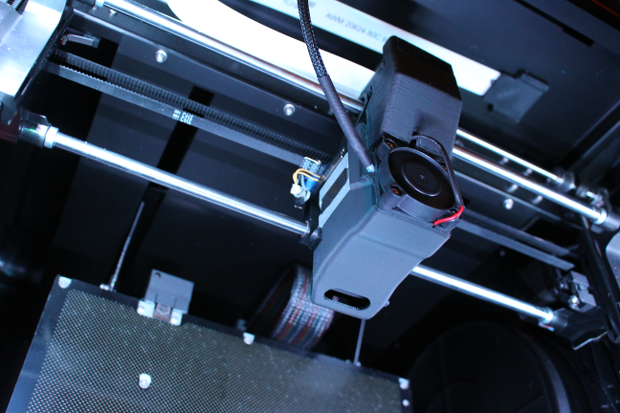 Zoom on the printer extruder