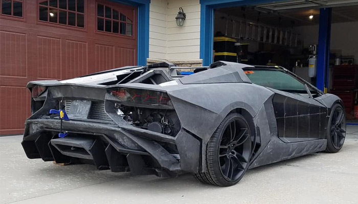 Une Lamborghini imprimée en 3D dans un garage - 3Dnatives